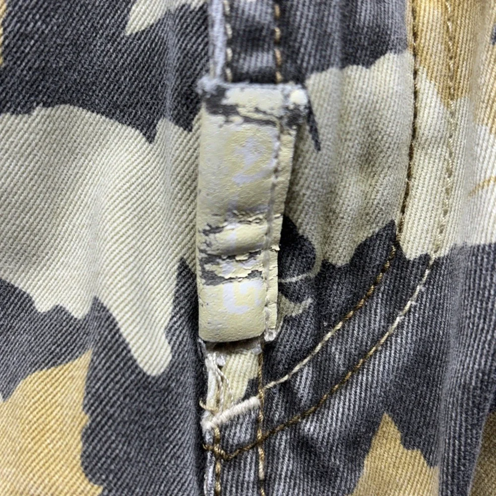 VINTAGE Lifted Research Group Camo Cargo Shorts 44 Yellow Baggy Hip Hop LRG Y2K